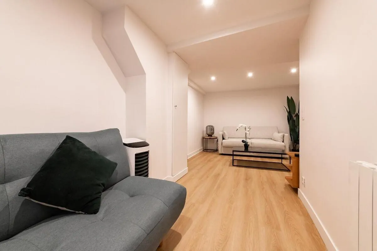 Avenue Breteuil Family - 11 Pers - Unique - Cosy Apartment Paris