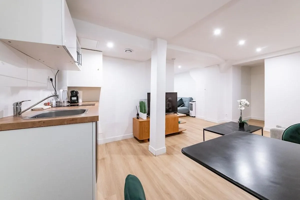 Avenue Breteuil Family - 11 Pers - Unique - Cosy Apartment Paris 0*,  France