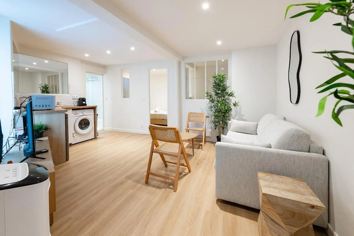 Appartamento Avenue Breteuil Family - 11 Pers - Unique - Cosy Parigi 0*,